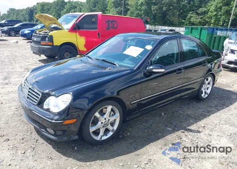 2007 Mercedes-Benz C 230 Sport from USA, damaged, VIN WDBRF52H57E025736